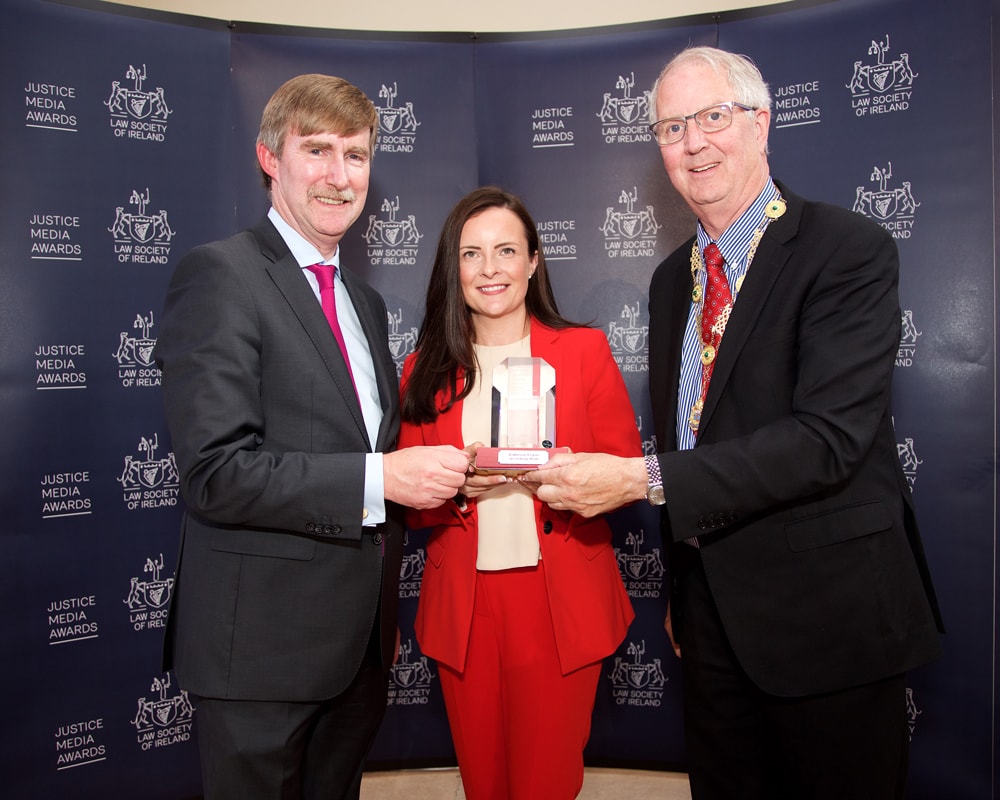 DG Ken Murphy and President Michael Quinlan with Catherine Fegan of the Irish Daily Mail style=