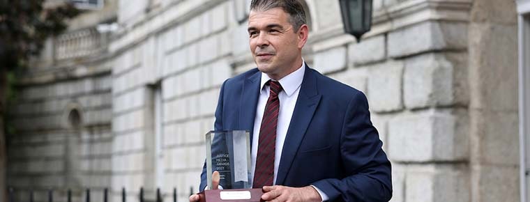 Sun journalist Michael Doyle takes top Law Society award style=