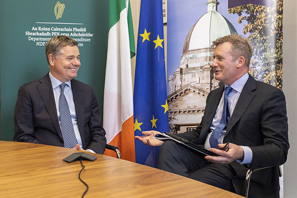 Law Society Director General Mark Garrett in conversation with Finance Minister Paschal Donohue style=